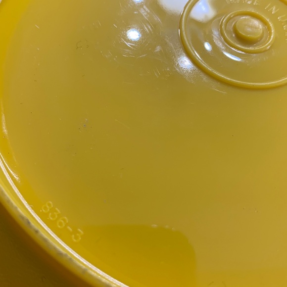Yellow Tupperware Kitchen Storage Container - Picture 4 of 4